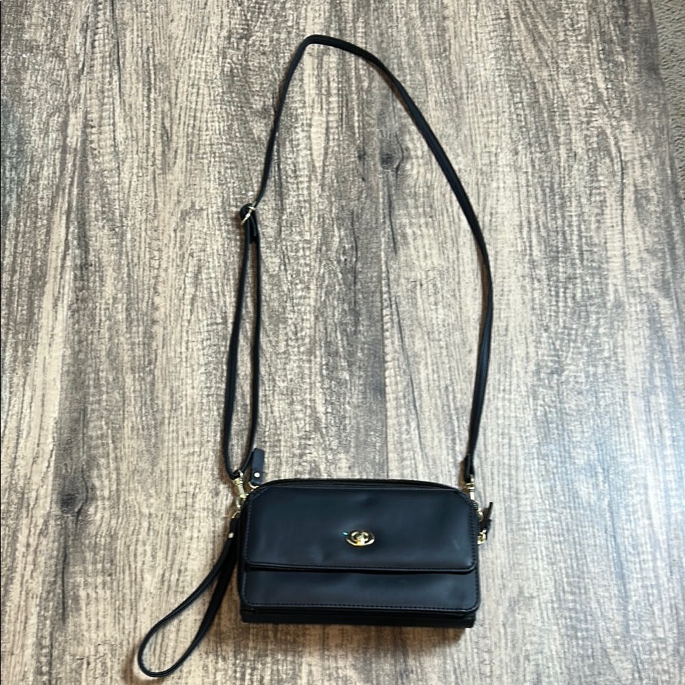 Bueno Black Crossbody Bag Sleek Minimalist Design
